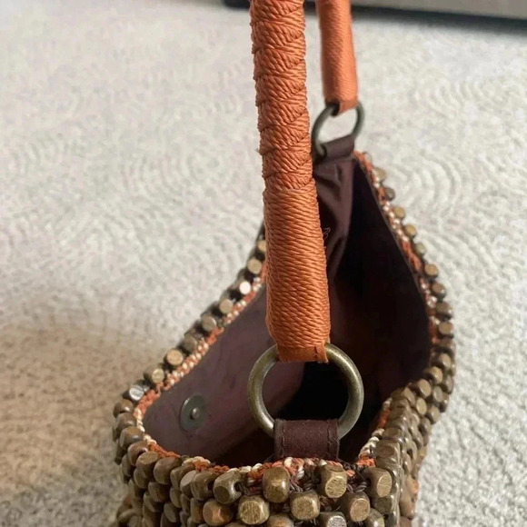 Luna Llena wooden beaded hobo shoulder bag - Picture 5 of 7